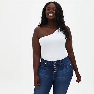 NWT- Torrid - 6